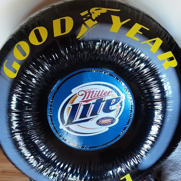 GOODYEAR/MILLER HIGH ADVERTISING INFLATABLE TIRE.  BRAND NEW - Picture 1 of 4